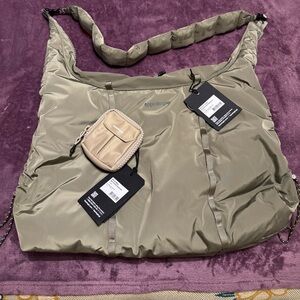 Topologie Cloud Hobo Bag